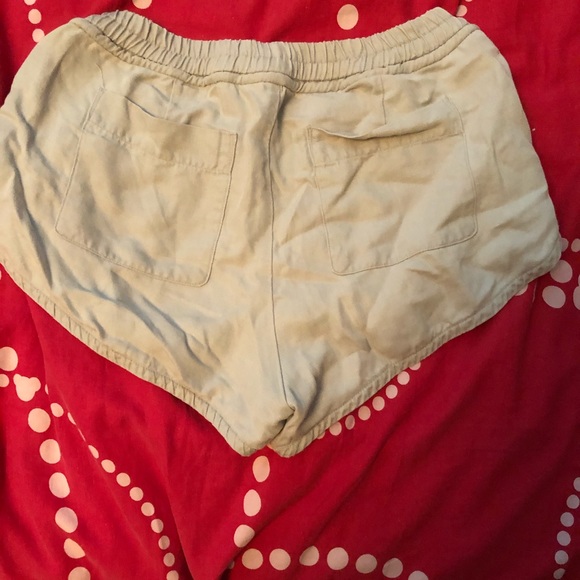 Community Habitus Short - Picture 4 of 4